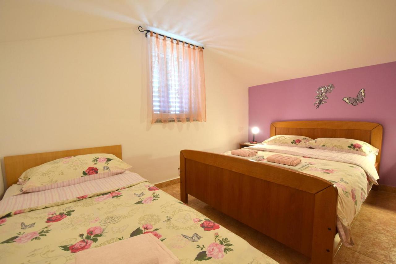 Apartments Rose Čižići Buitenkant foto